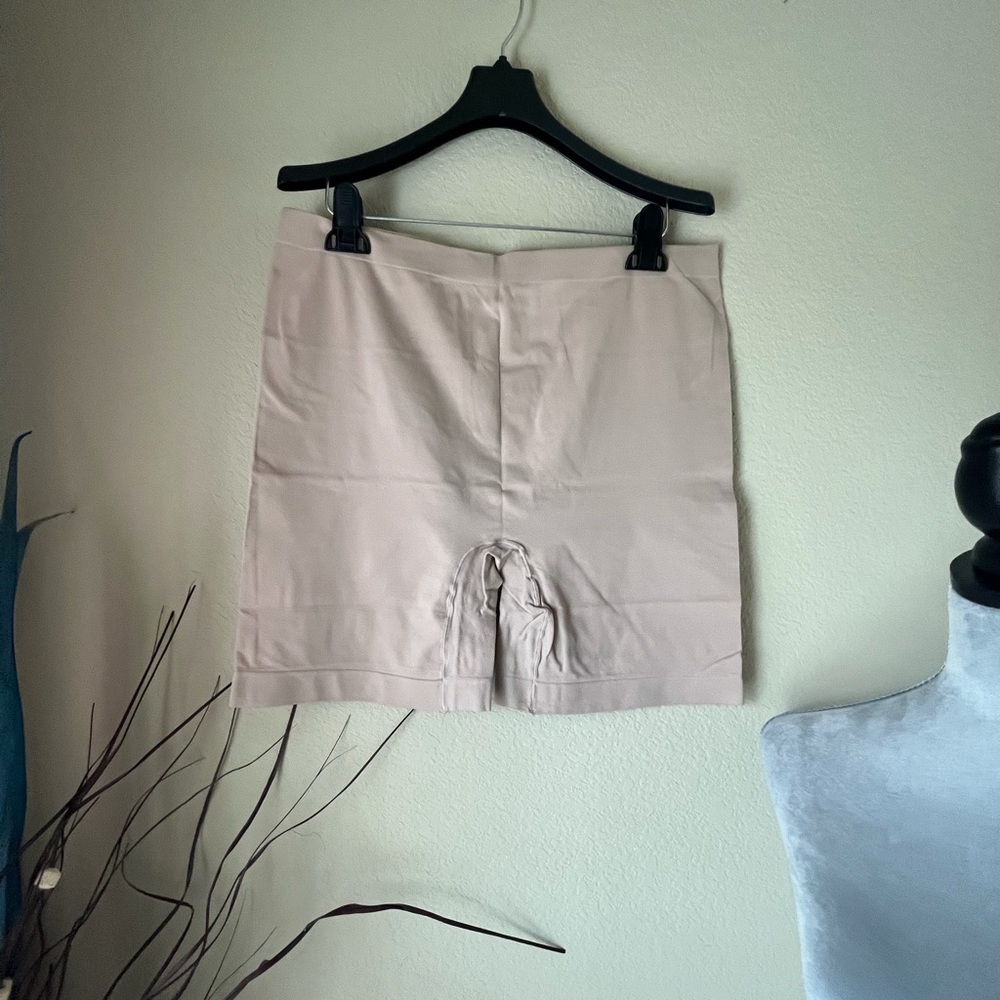 Seamless Slip Shorts